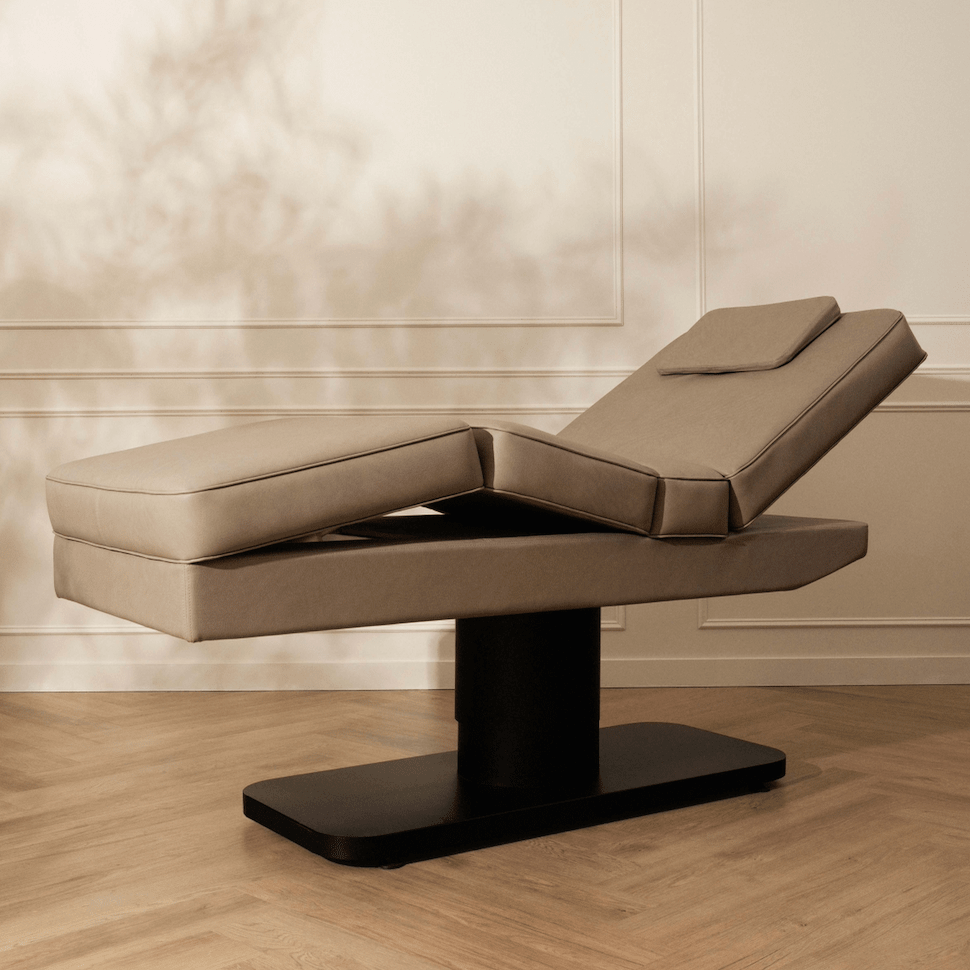 What Is a PMU Bed? Why the Right One Makes Your Work Easier — and Your Business Stronger - Plush + Oak