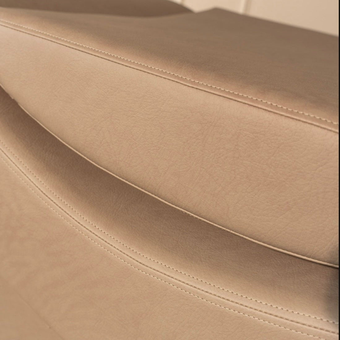 Curve Adjust Conversion Pillow - Plush + Oak (start)