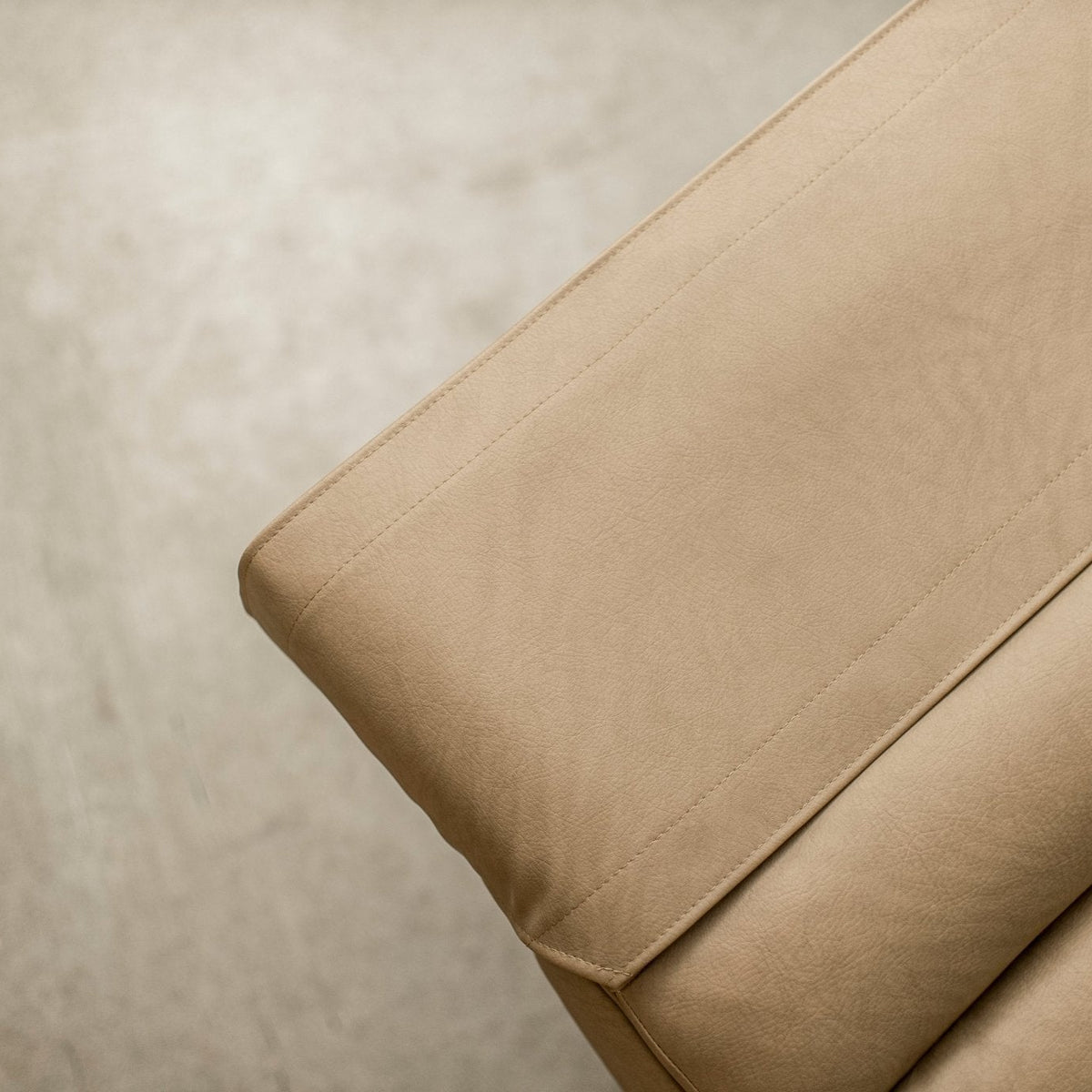Headrest Wrap - Plush + Oak (start) (all)