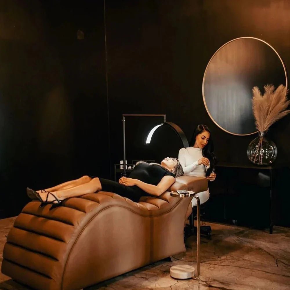 KLA Lash Academy Chooses Plush + Oak - Plush + Oak