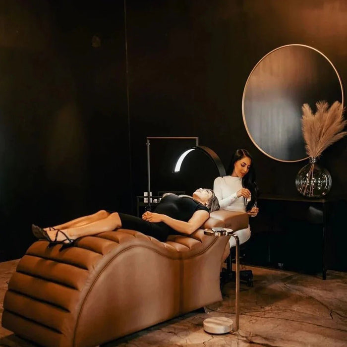 KLA Lash Academy Chooses Plush + Oak - Plush + Oak