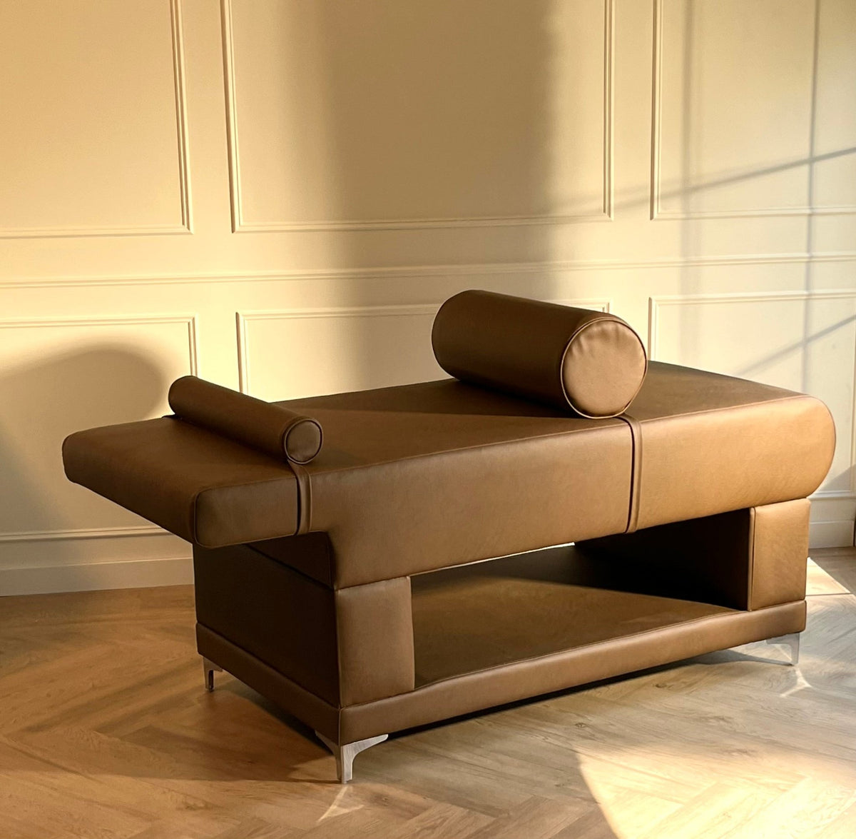 Storage Salon Beds