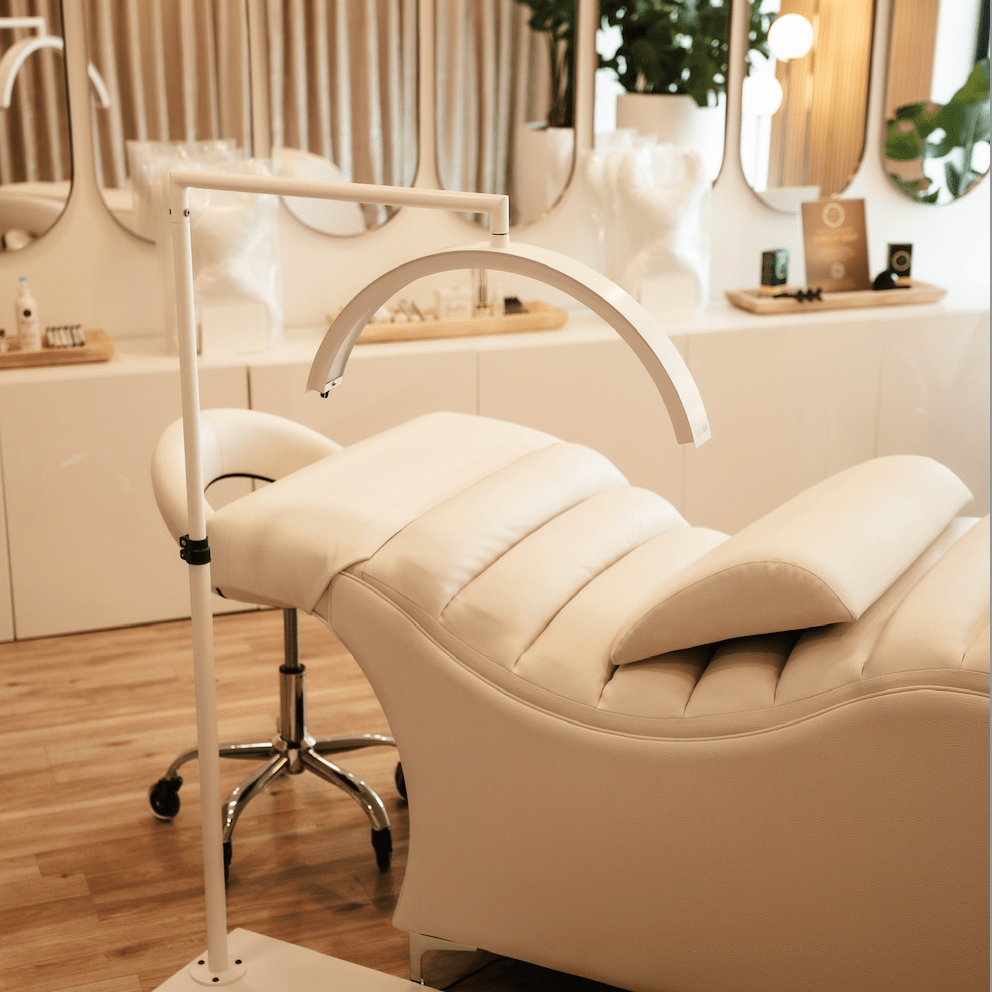 White lash bed by Plush + Oak,   #color_cloud