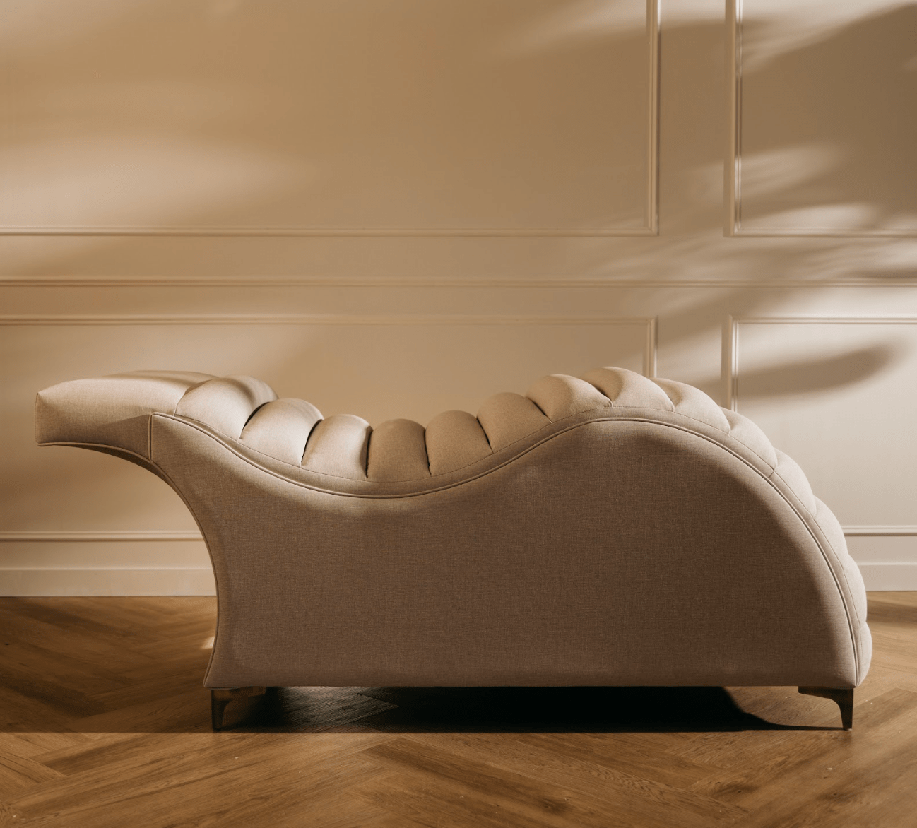 Edda Cloud® Ergonomic Salon Bed IN DURALINEN - Plush + Oak